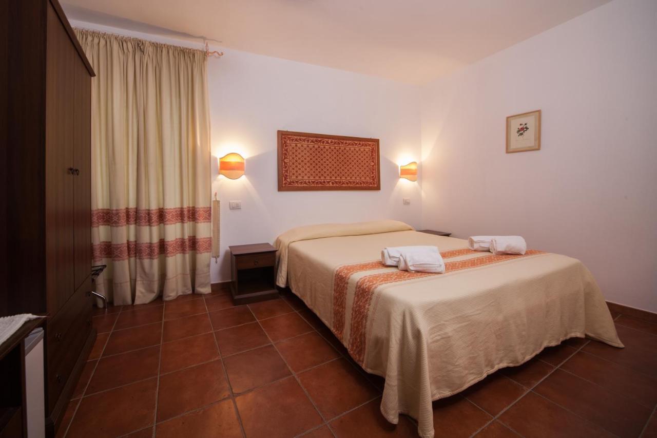 Affitta Camere Casa Delle Rose Villanova Monteleone Dış mekan fotoğraf