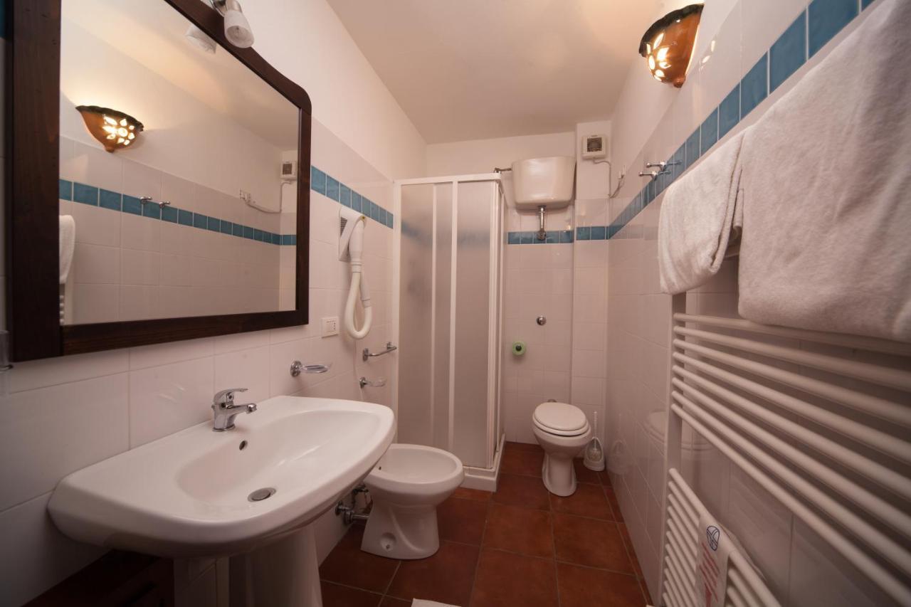 Affitta Camere Casa Delle Rose Villanova Monteleone Dış mekan fotoğraf