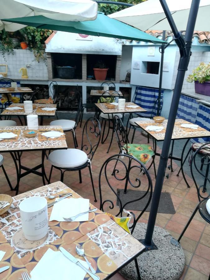 Affitta Camere Casa Delle Rose Villanova Monteleone Dış mekan fotoğraf