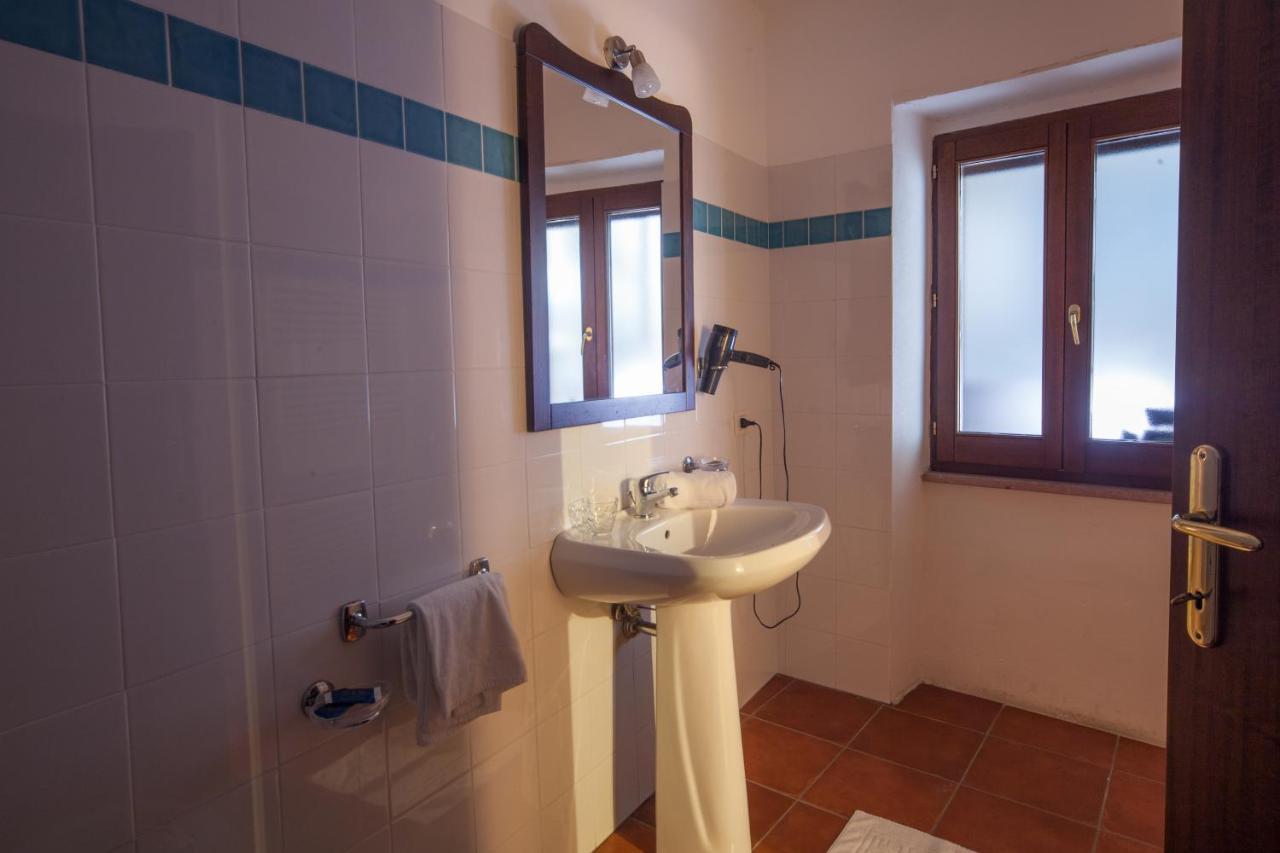 Affitta Camere Casa Delle Rose Villanova Monteleone Dış mekan fotoğraf